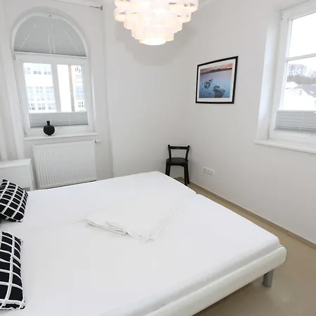 Wilhelmine - 03 Kreidezimmer *